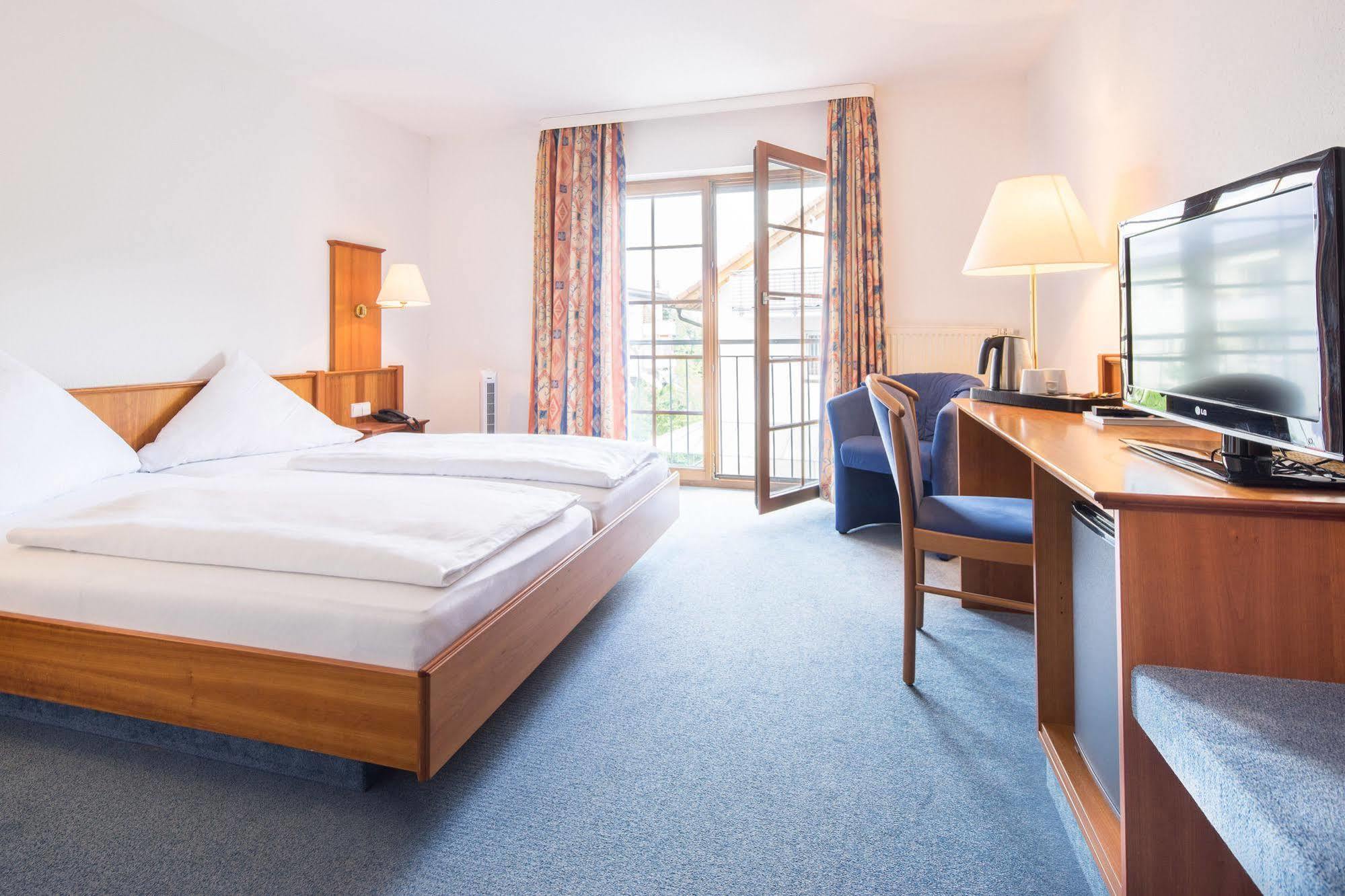 Hotel Blume Fribourg im Breisgau Extérieur photo