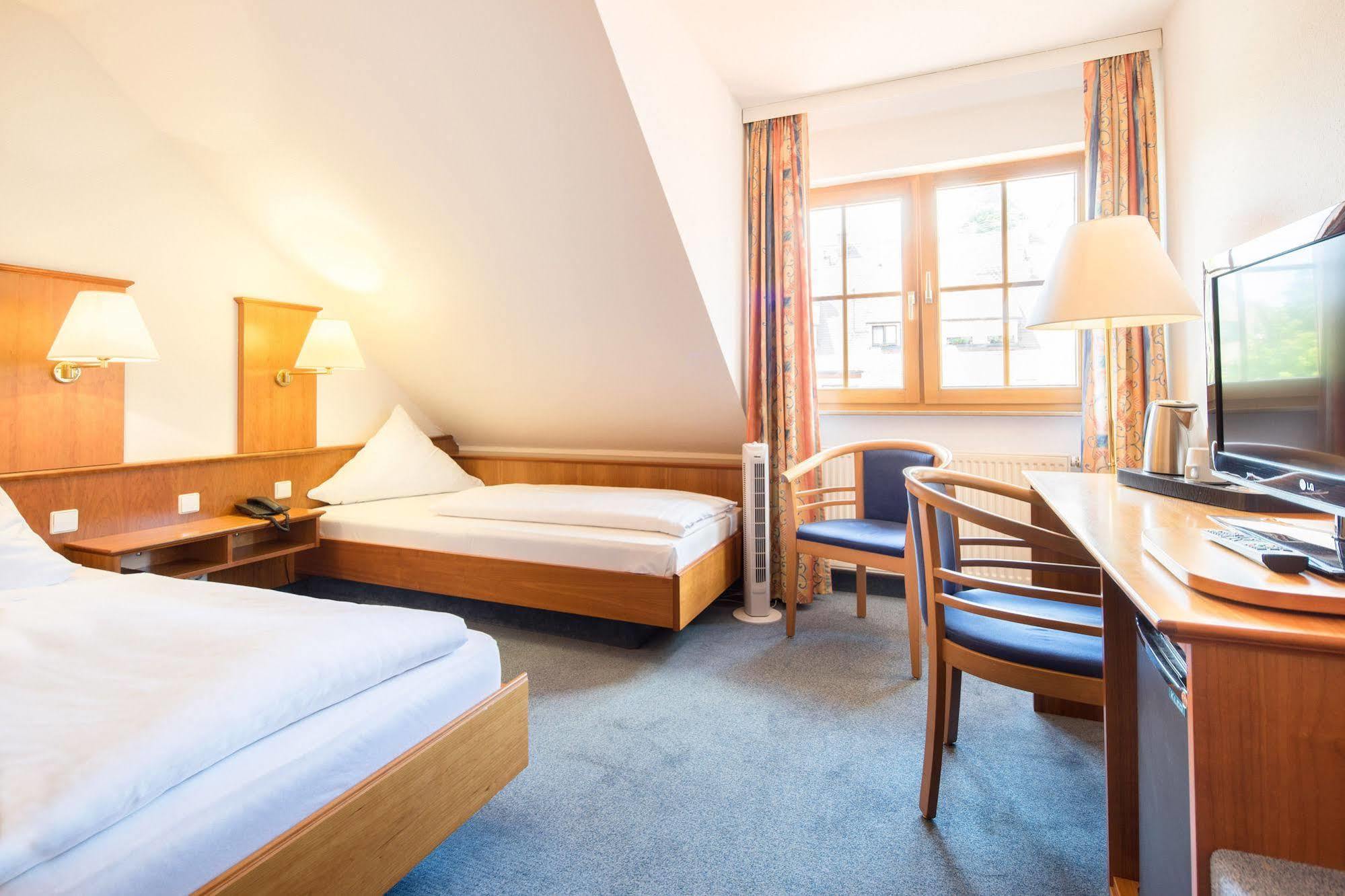 Hotel Blume Fribourg im Breisgau Extérieur photo